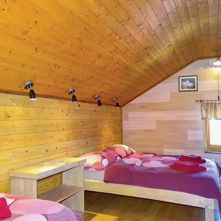 Two-bedroom Holiday In Σπίτι διακοπών Pivka