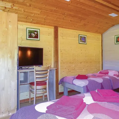 Σπίτι διακοπών Two-bedroom Holiday In *