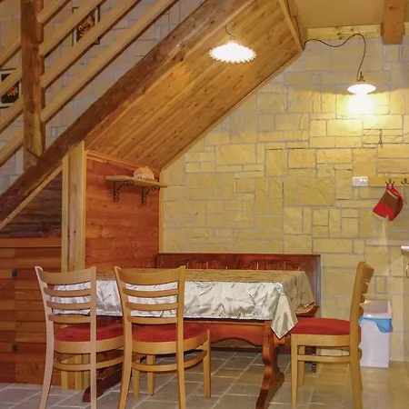 Two-bedroom Holiday In * Pivka